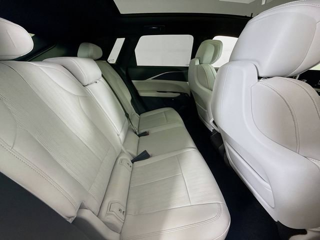 Used 2024 Cadillac Lyriq Luxury image 29