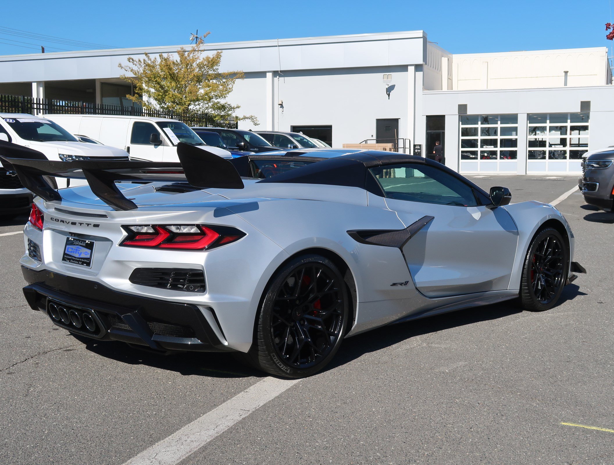 Used 2026 Chevrolet Corvette ZR1 w/ ZR1 Carbon Fiber Aero Package RWD image 10