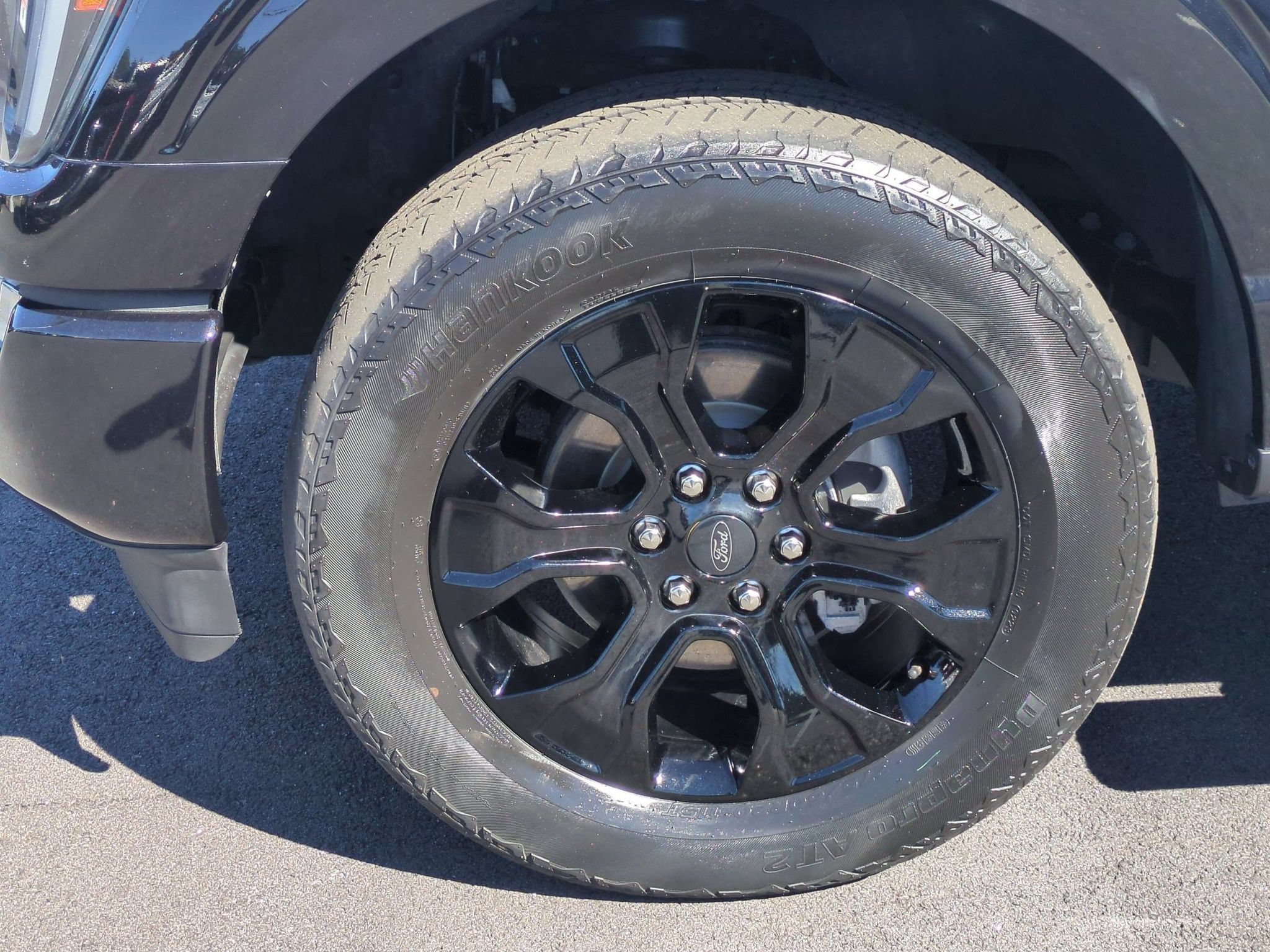 Certified 2023 Ford F150 Lariat w/ Equipment Group 502A High AWD/4WD image 29