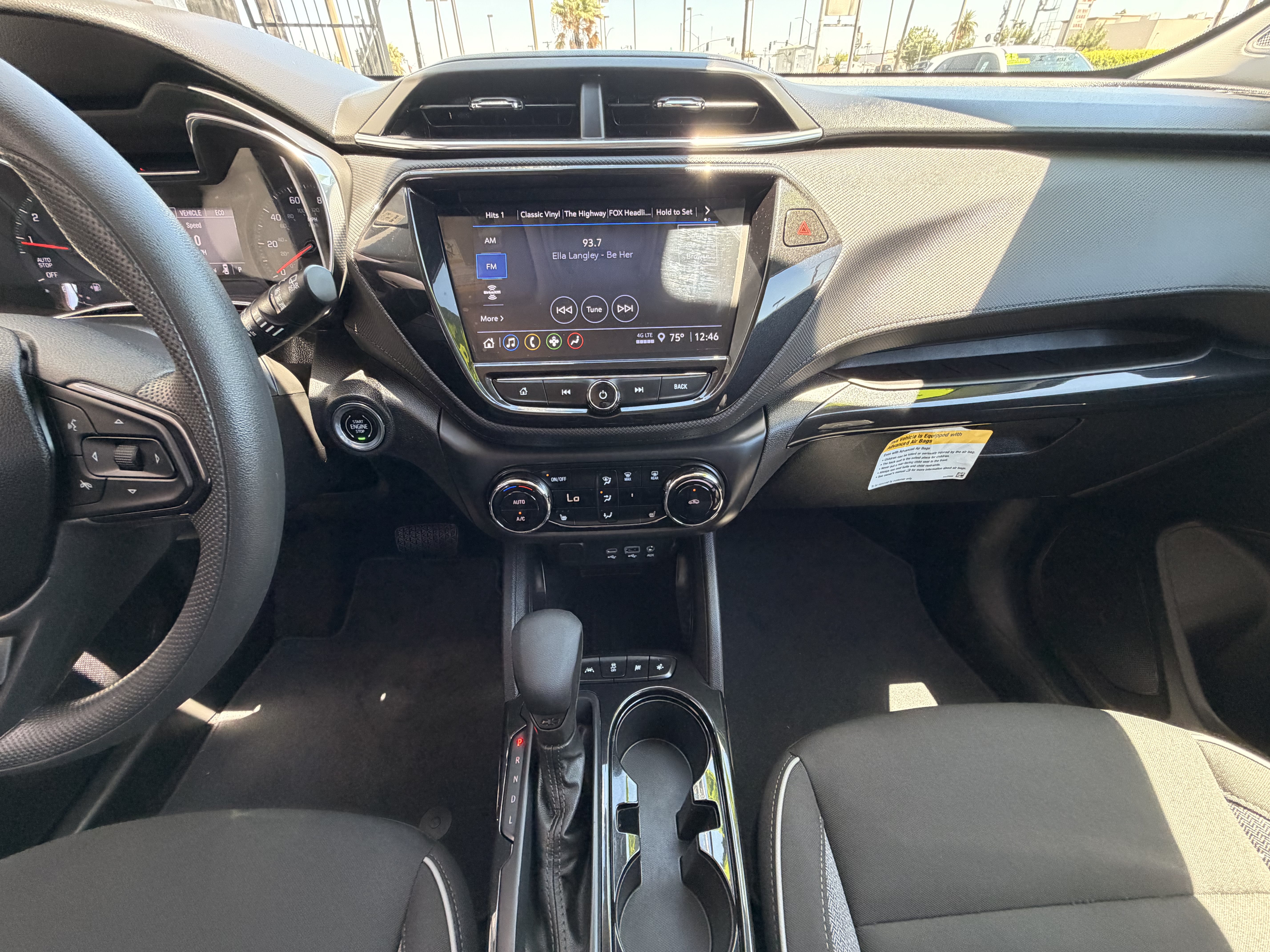 Used 2023 Chevrolet TrailBlazer LT w/ Convenience Package FWD image 12