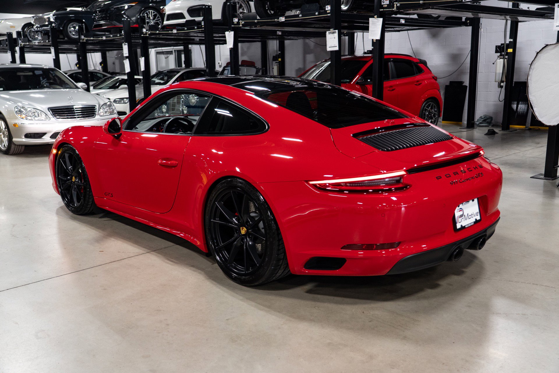 Used 2017 Porsche 911 Carrera GTS image 3