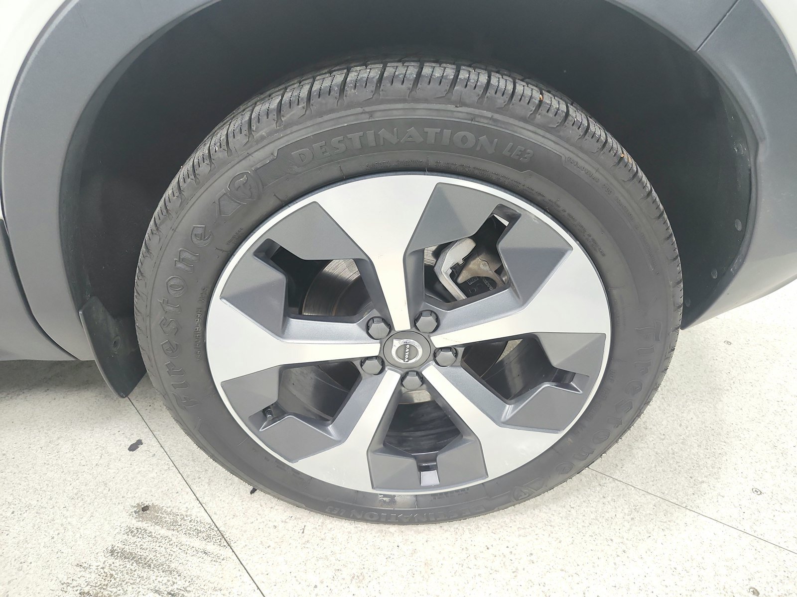 Used 2024 Volvo XC40 B5 Plus AWD/4WD image 50