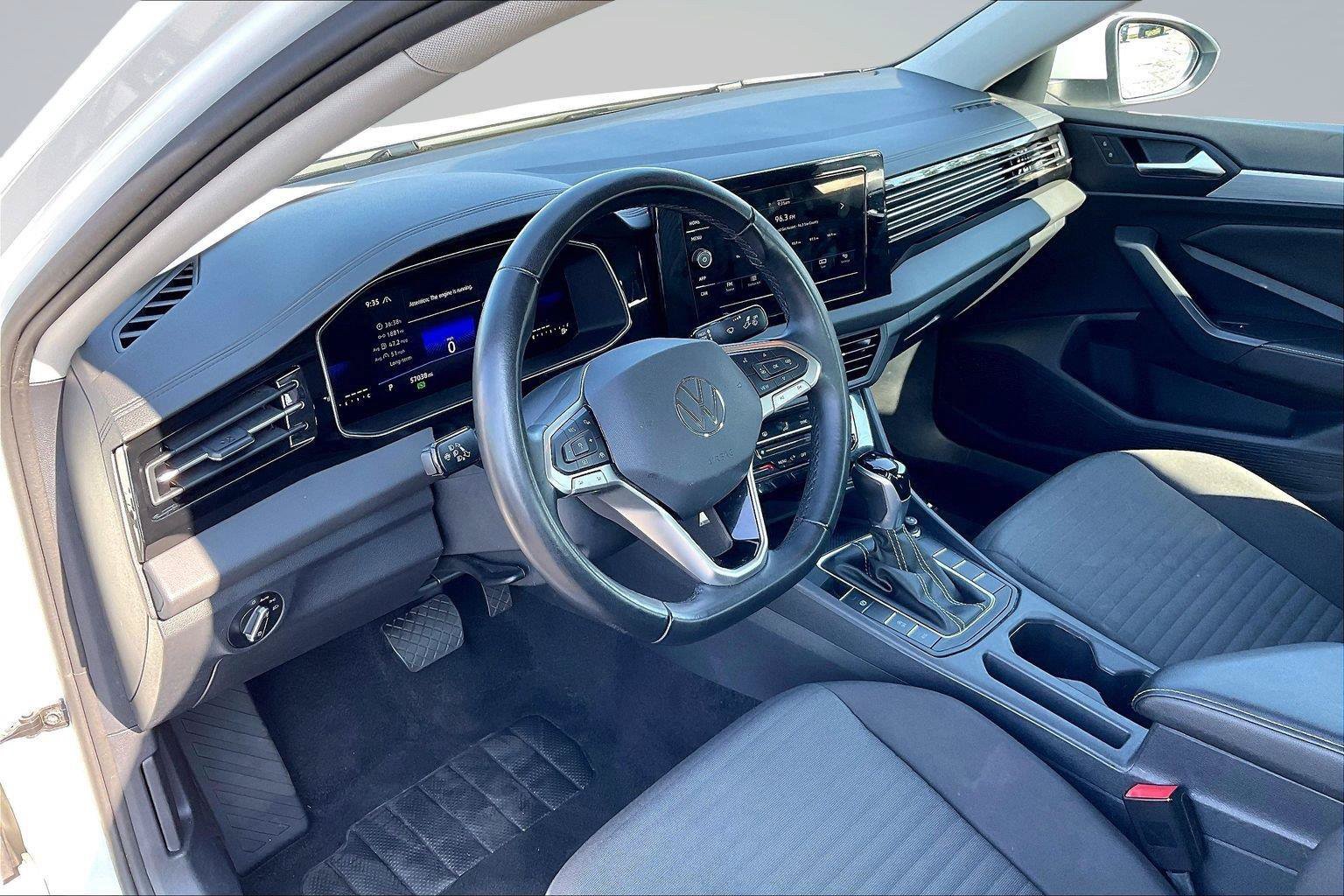 Used 2025 Volkswagen Jetta S FWD image 14