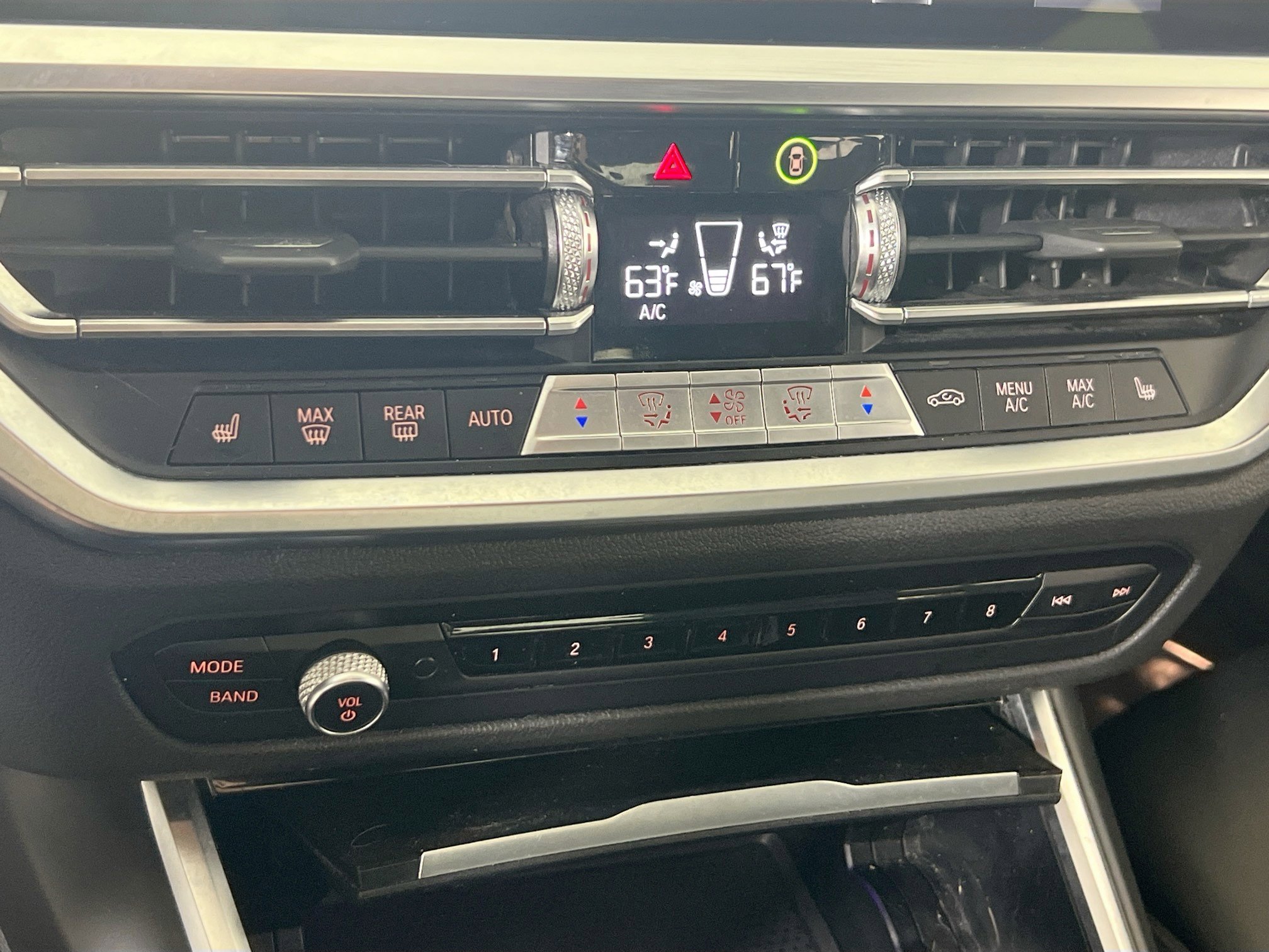 Used 2022 BMW 330e xDrive w/ Premium Package image 16