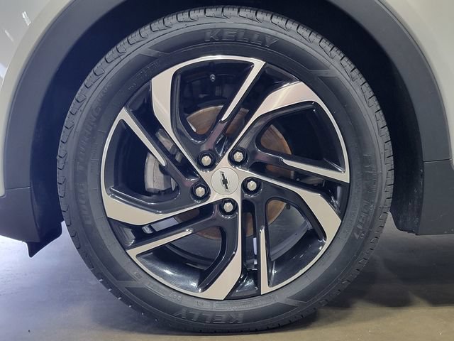 Certified 2023 Chevrolet Bolt LT w/ Infotainment Package FWD image 10