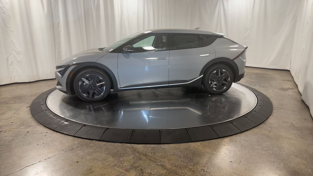 New 2025 Kia EV6 Light image 5