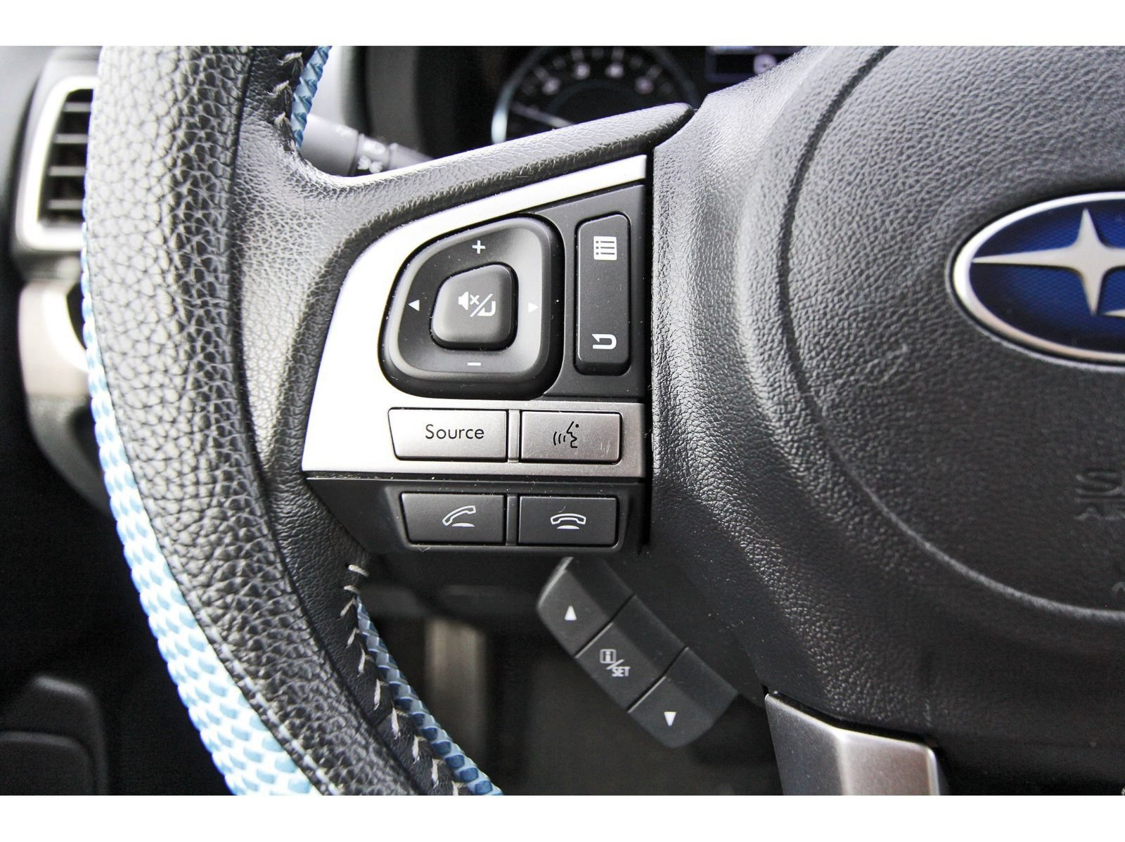 Used 2017 Subaru Forester 2.5i Limited AWD/4WD image 15