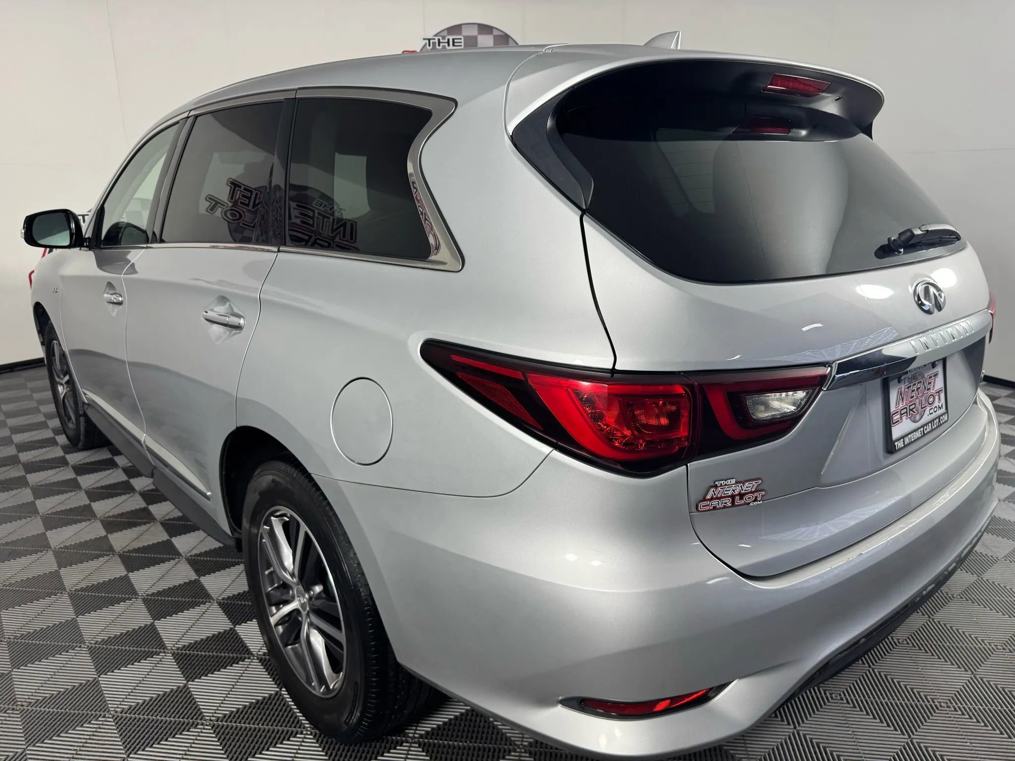 Used 2018 INFINITI QX60 Luxe image 28