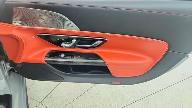 Used 2023 Mercedes-Benz SL 55 AMG 4MATIC image 31