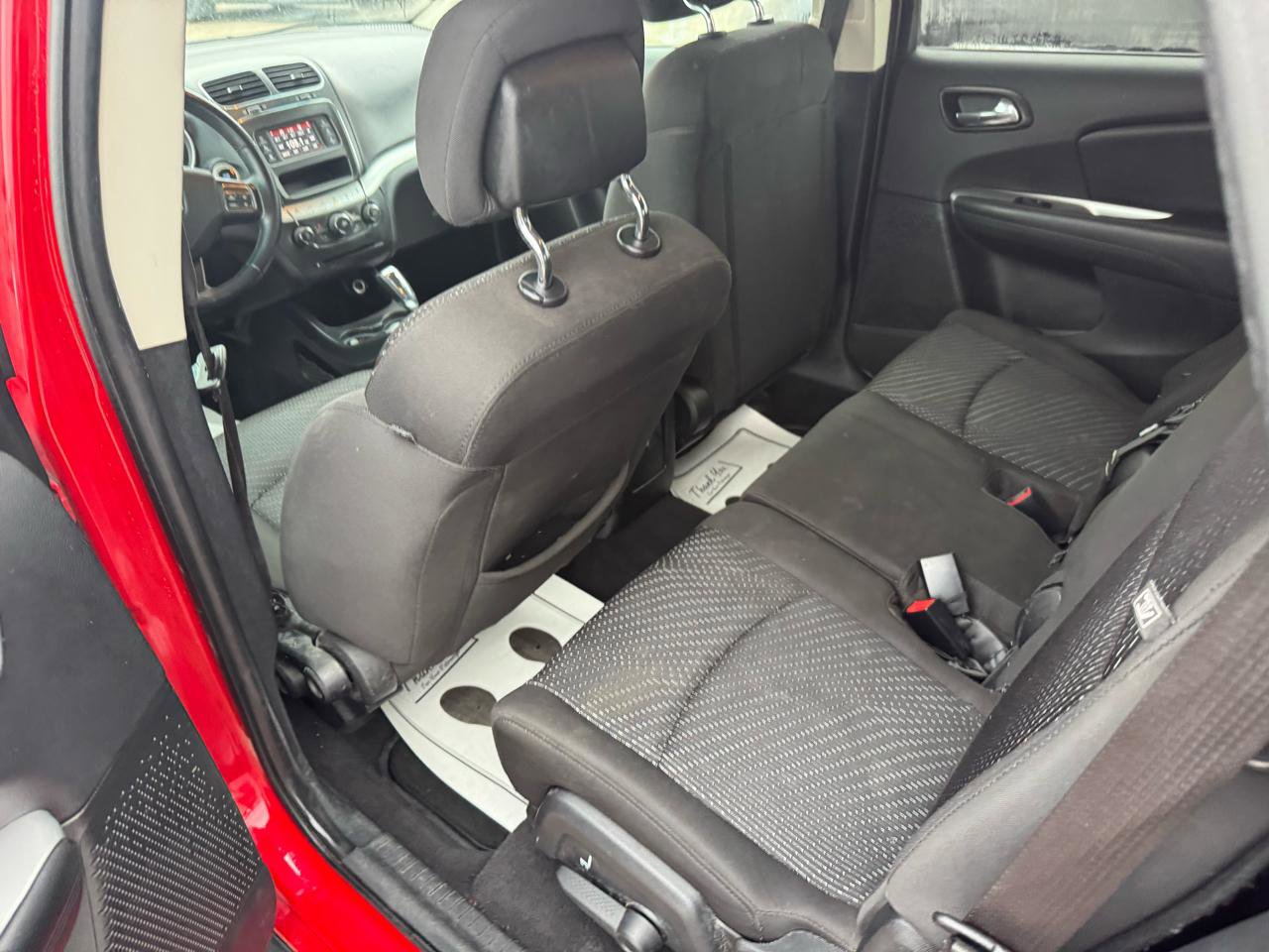 Used 2018 Dodge Journey SE image 9