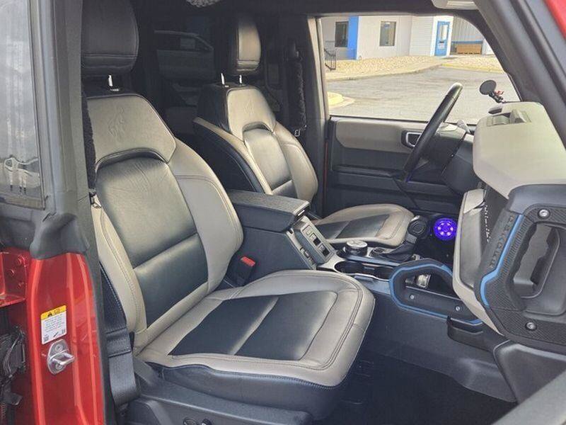 Used 2024 Ford Bronco Wildtrak AWD/4WD image 8