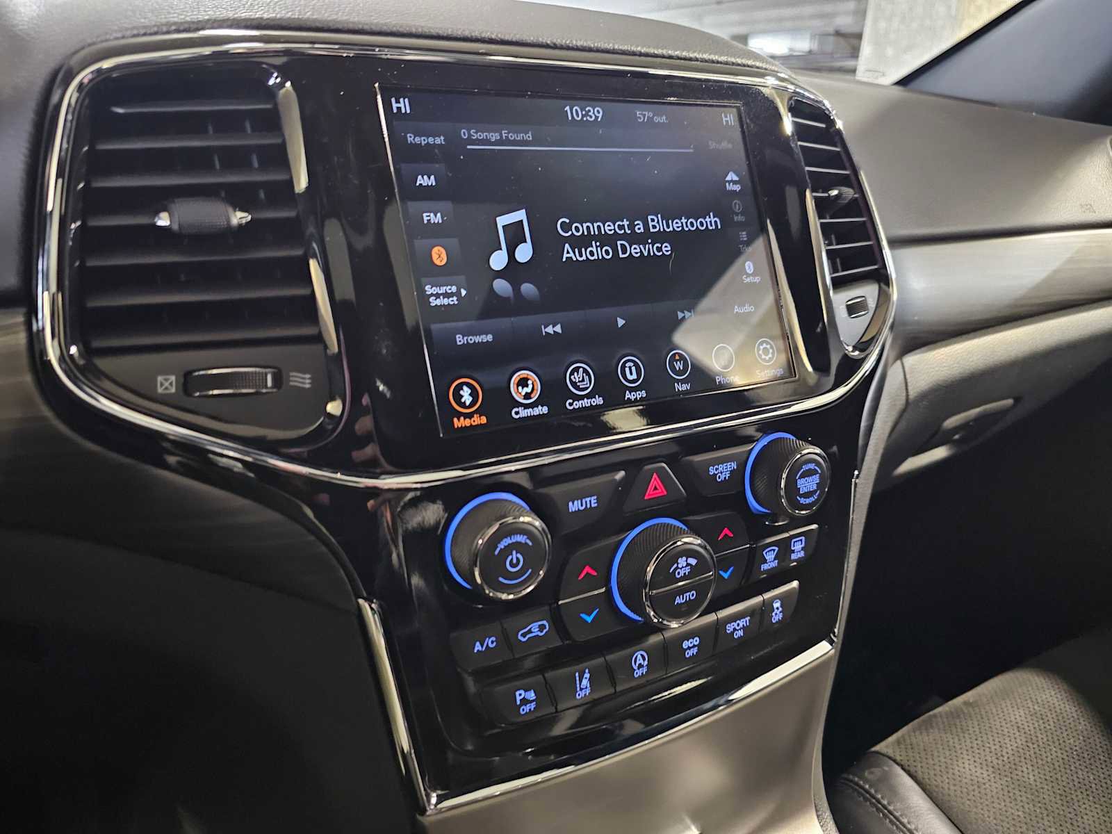 Used 2021 Jeep Grand Cherokee Laredo X image 13