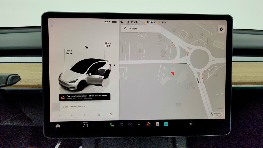 Used 2023 Tesla Model Y Performance image 21