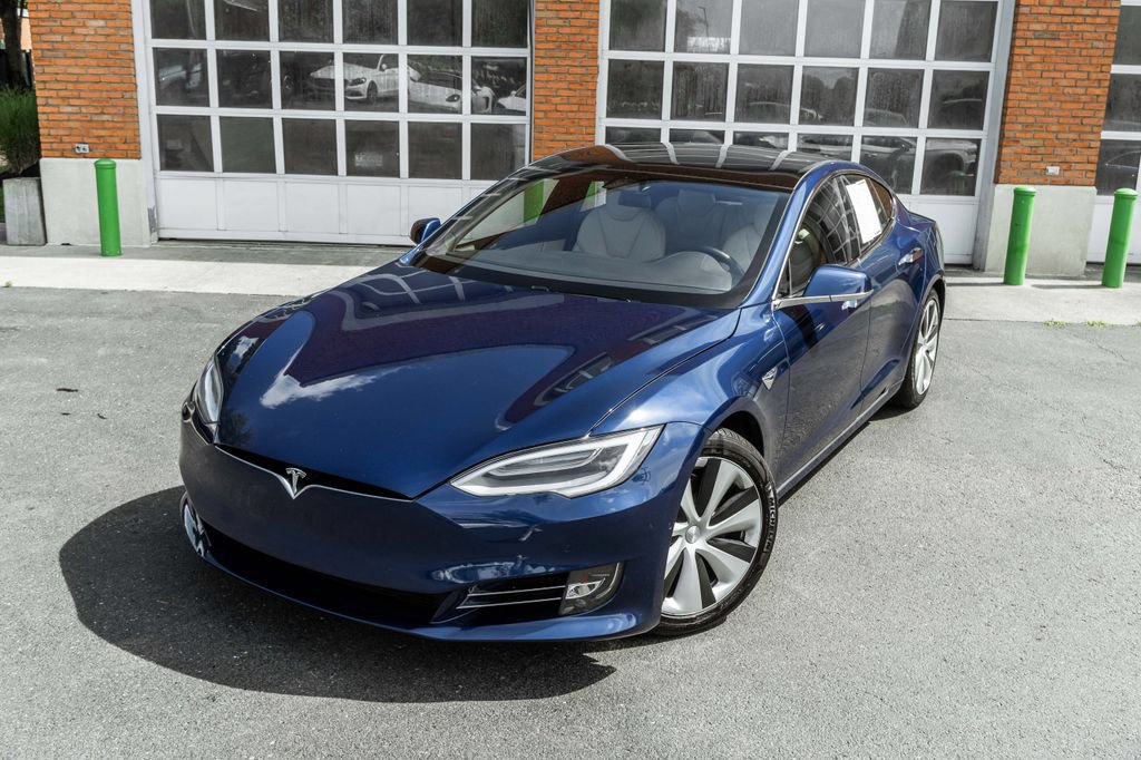 Used 2020 Tesla Model S Long Range Plus AWD/4WD image 2