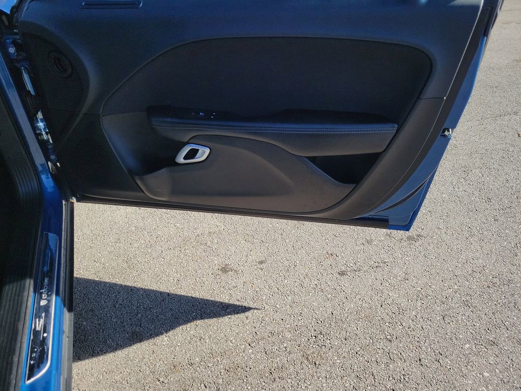 Used 2020 Dodge Challenger SXT image 32