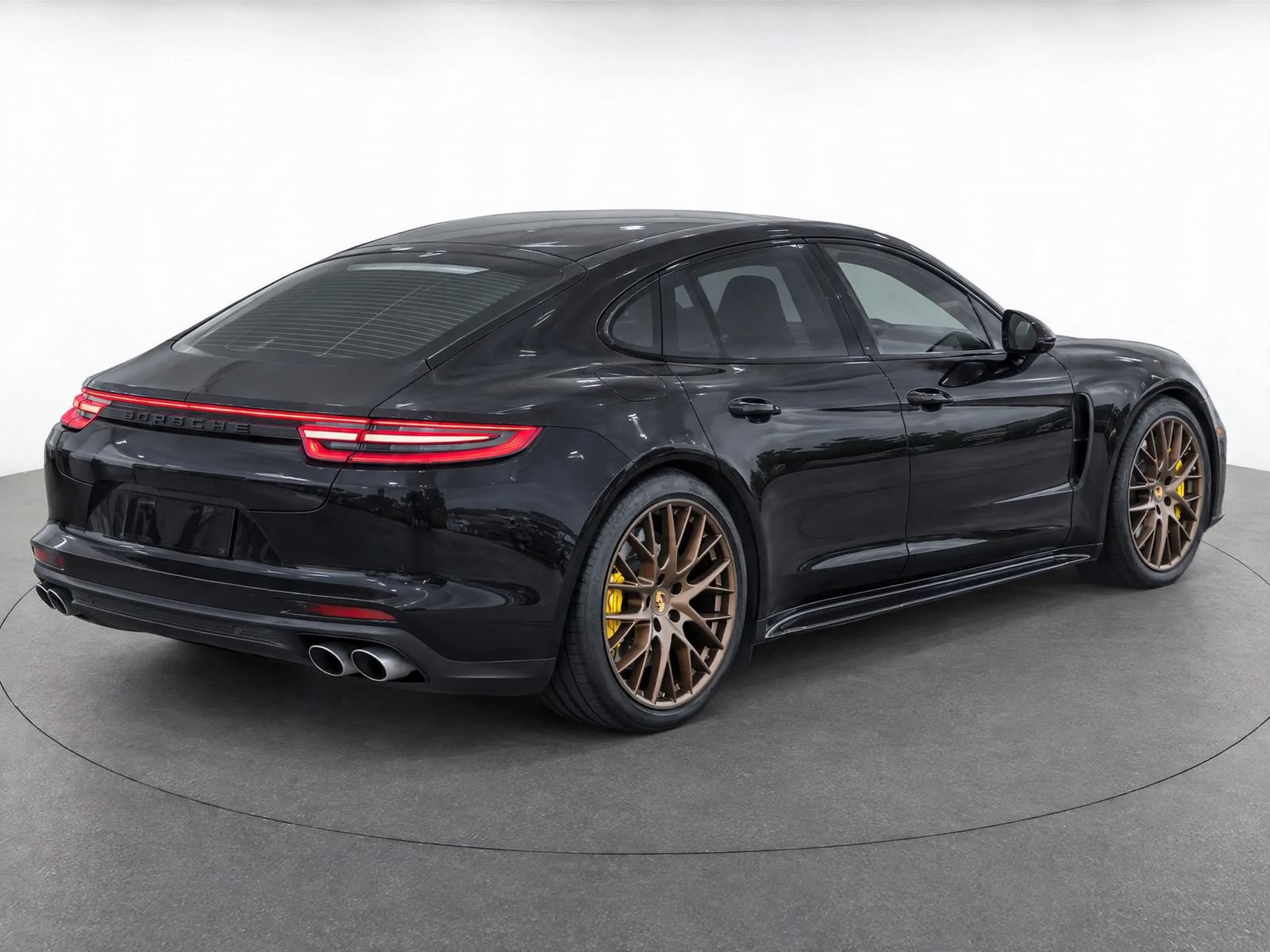 Used 2019 Porsche Panamera Turbo AWD/4WD image 4