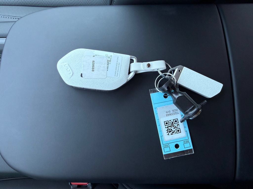 New 2026 Kia EV9 Wind AWD/4WD image 34