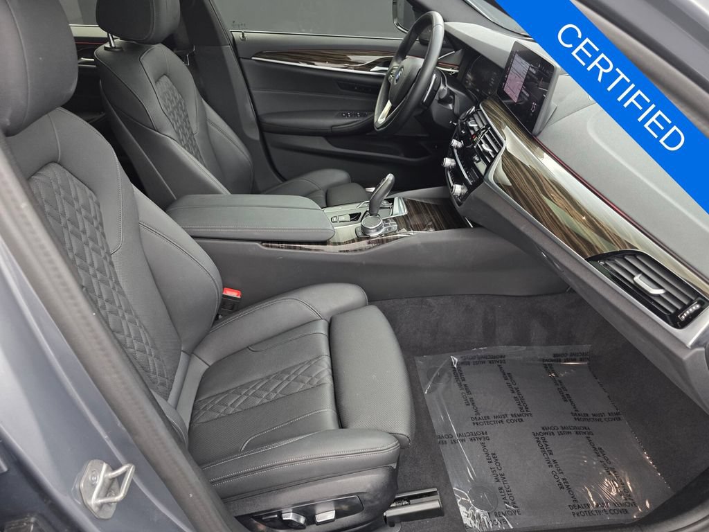 Certified 2023 BMW 530i w/ Premium Package RWD image 28
