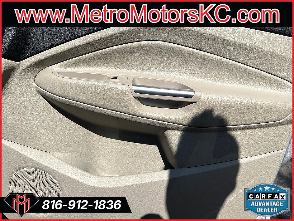 Used 2013 Ford Escape SE image 25