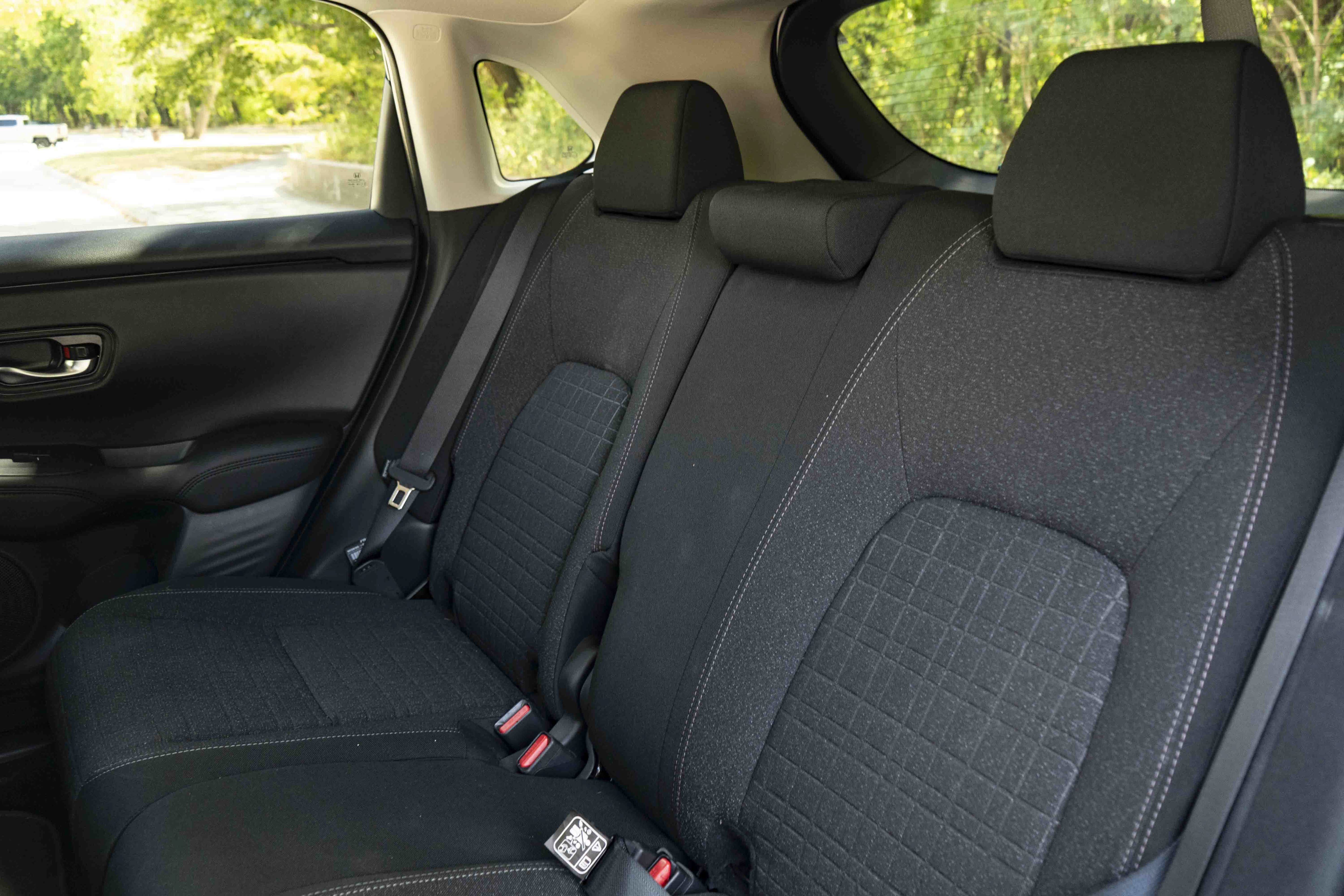 Certified 2027 Honda HR-V LX image 18
