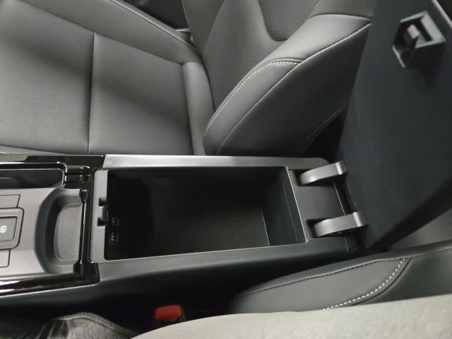 New 2026 Toyota Prius Limited FWD image 29