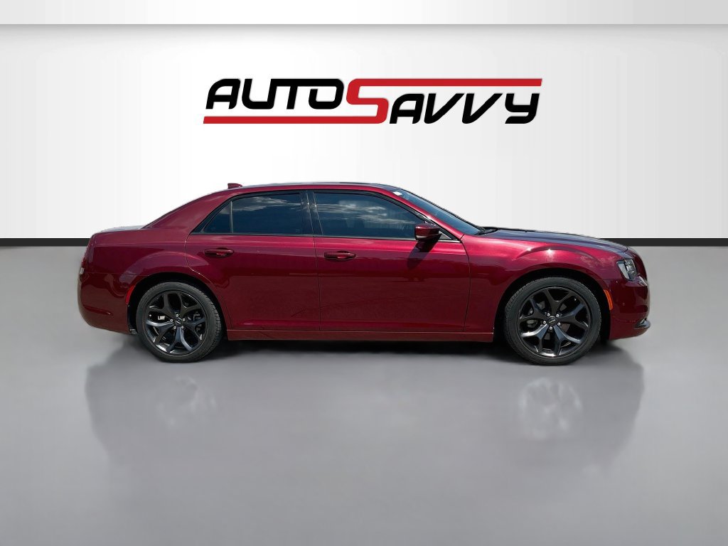 Used 2023 Chrysler 300 S w/ Comfort Group RWD image 8