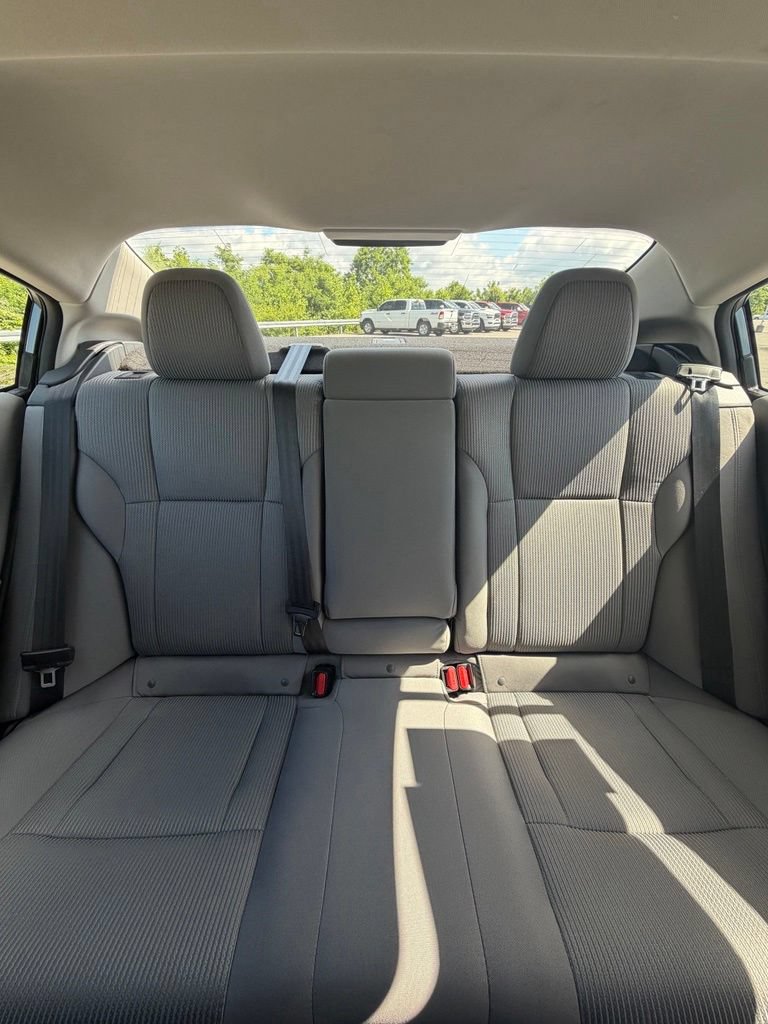 Used 2025 Subaru Legacy Premium AWD/4WD image 14