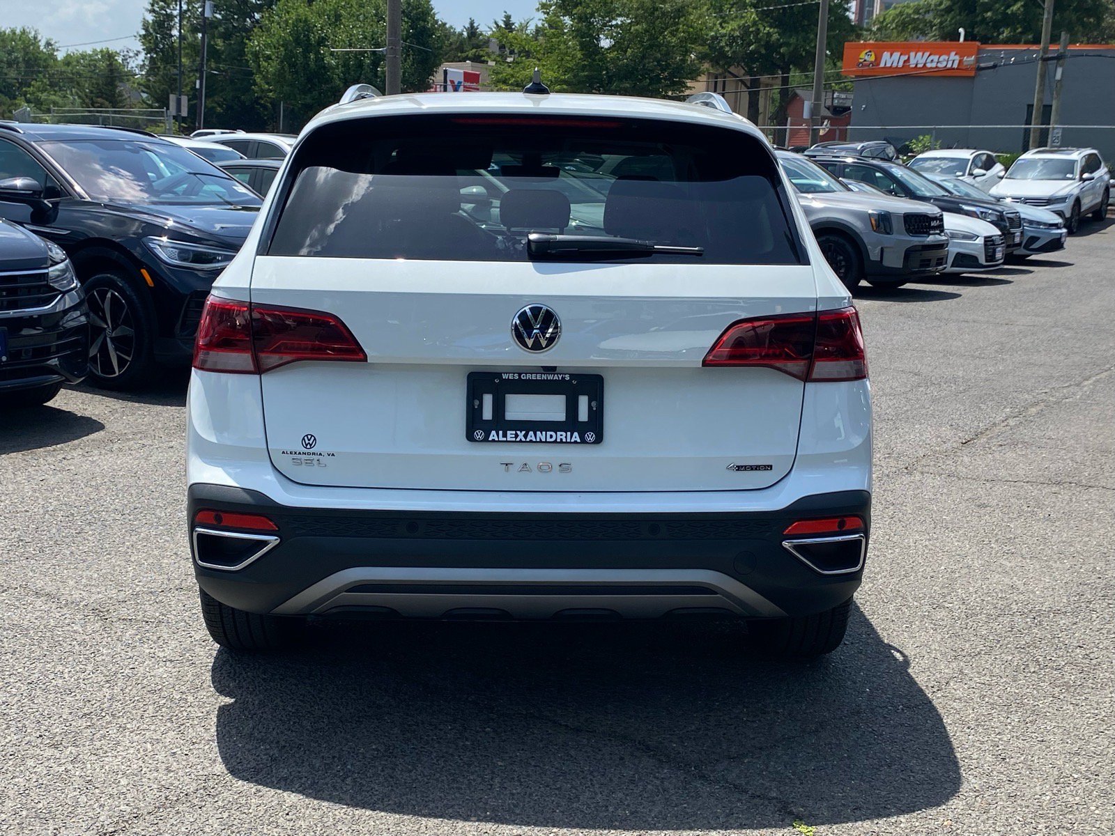 Certified 2023 Volkswagen Taos SEL AWD/4WD image 3