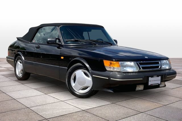 Used 1988 Saab 900 Turbo FWD image 2