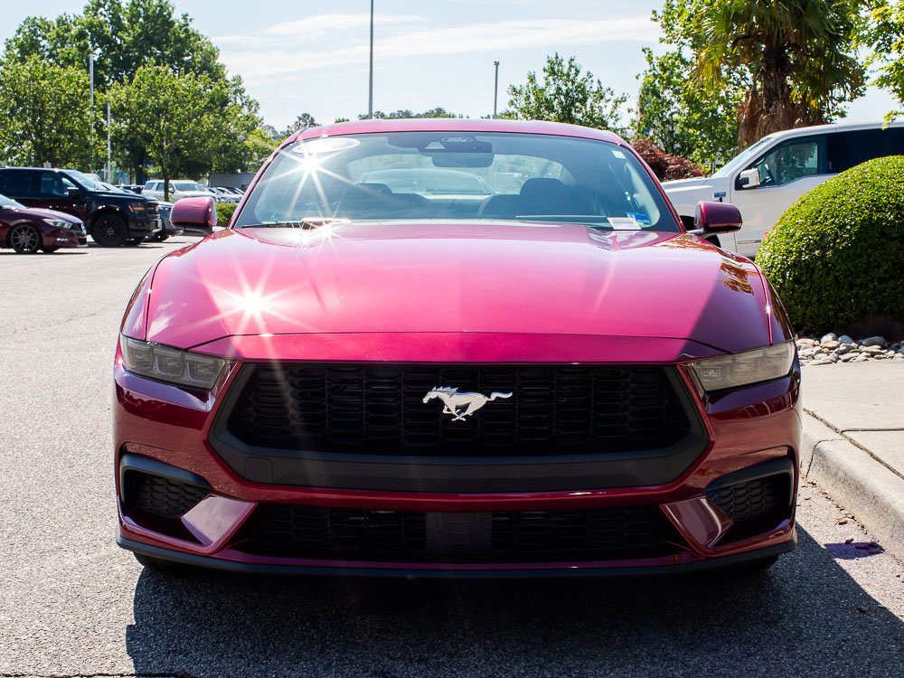 Used 2026 Ford Mustang Coupe RWD image 2