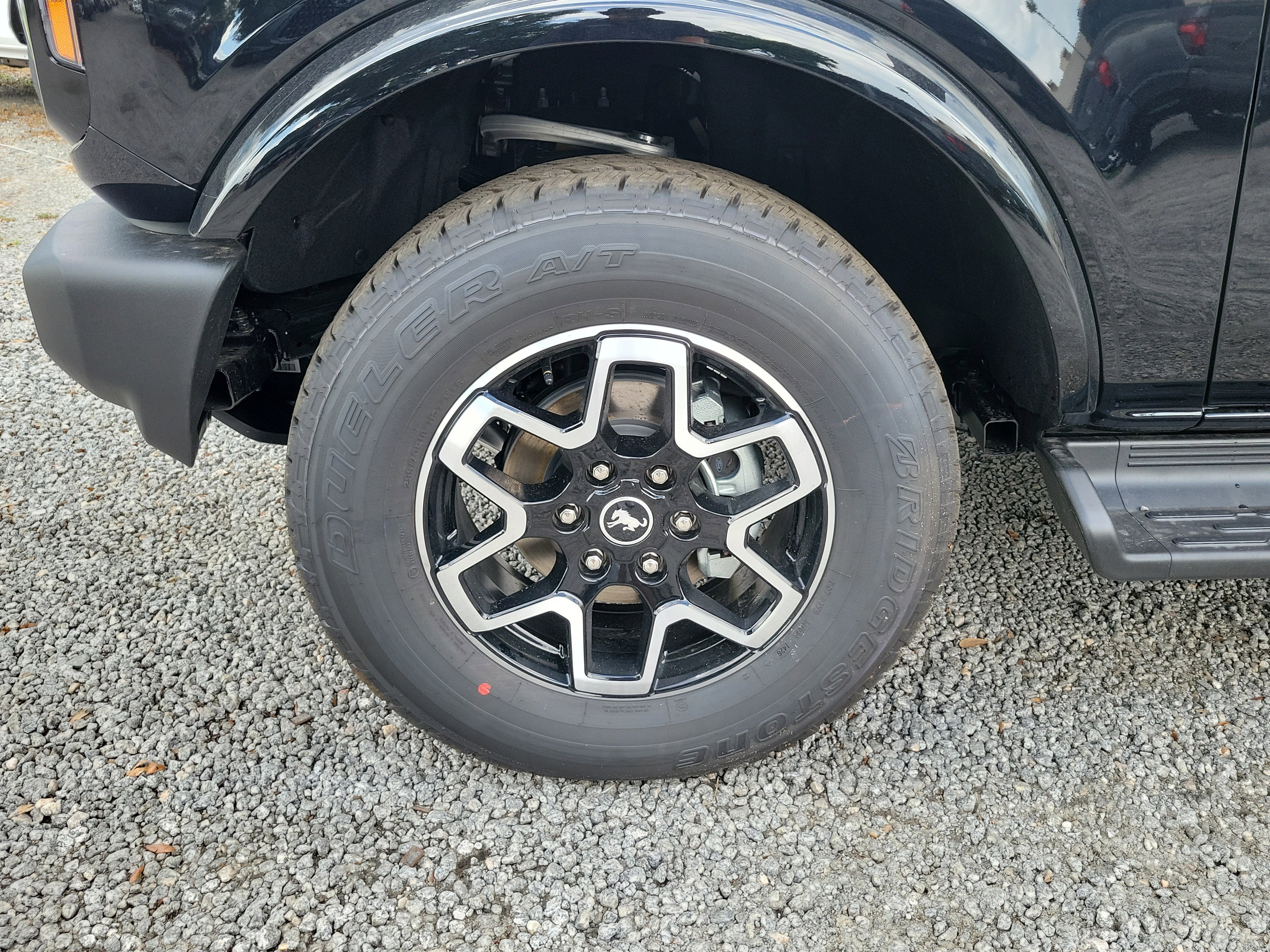 New 2026 Ford Bronco Outer Banks AWD/4WD image 6