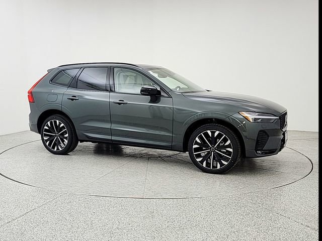 New 2026 Volvo XC60 B5 Ultra w/ Climate Package AWD/4WD image 3
