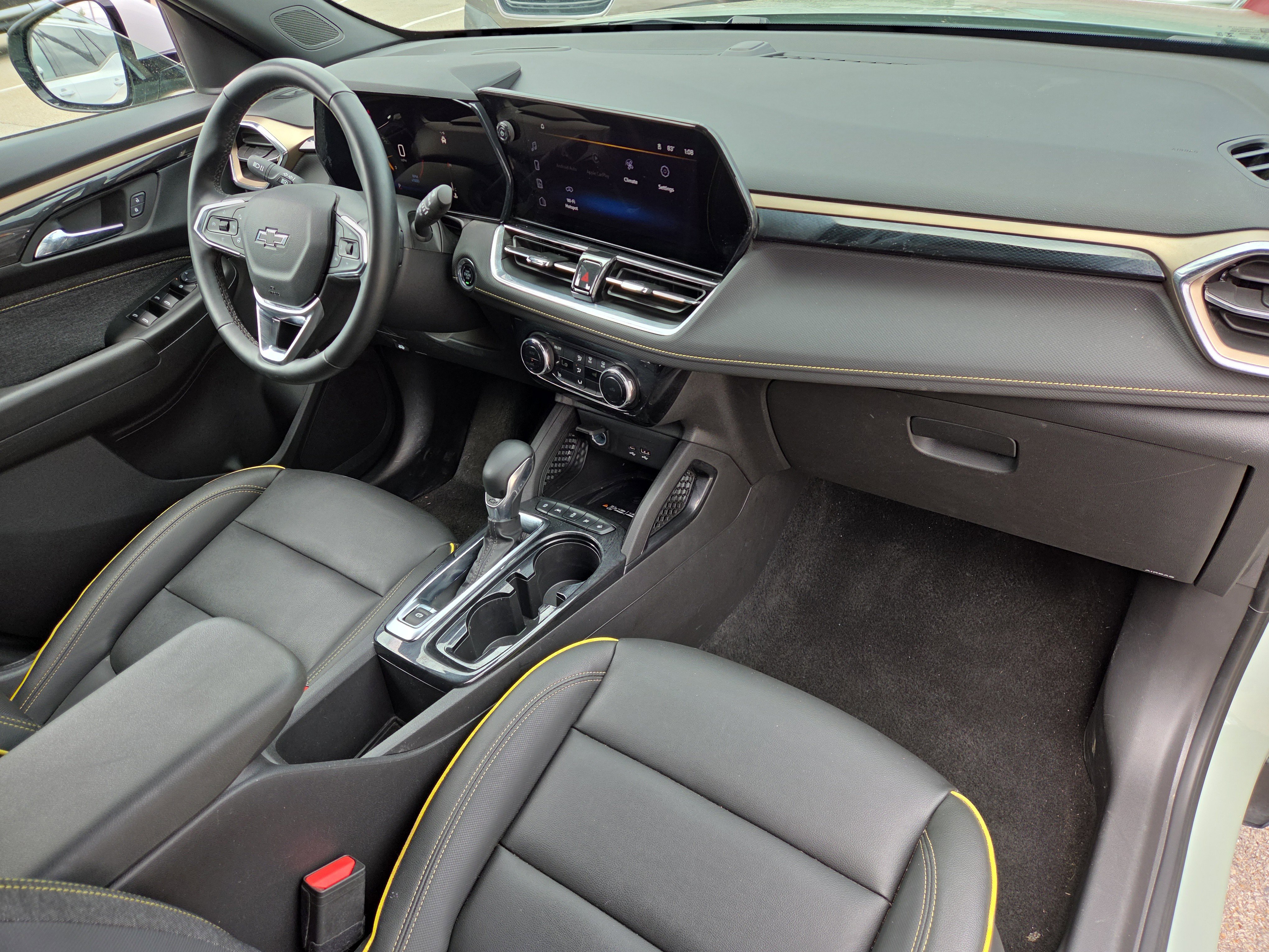 Used 2025 Chevrolet TrailBlazer ACTIV w/ Convenience Package image 16