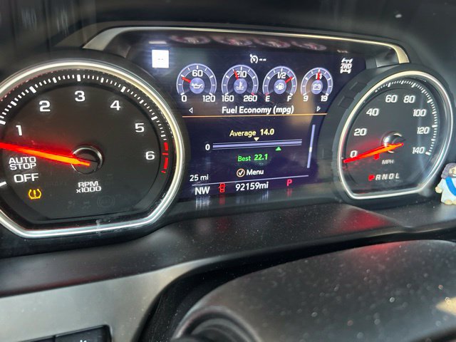 Used 2020 Chevrolet Silverado 1500 High Country w/ Technology Package AWD/4WD image 3