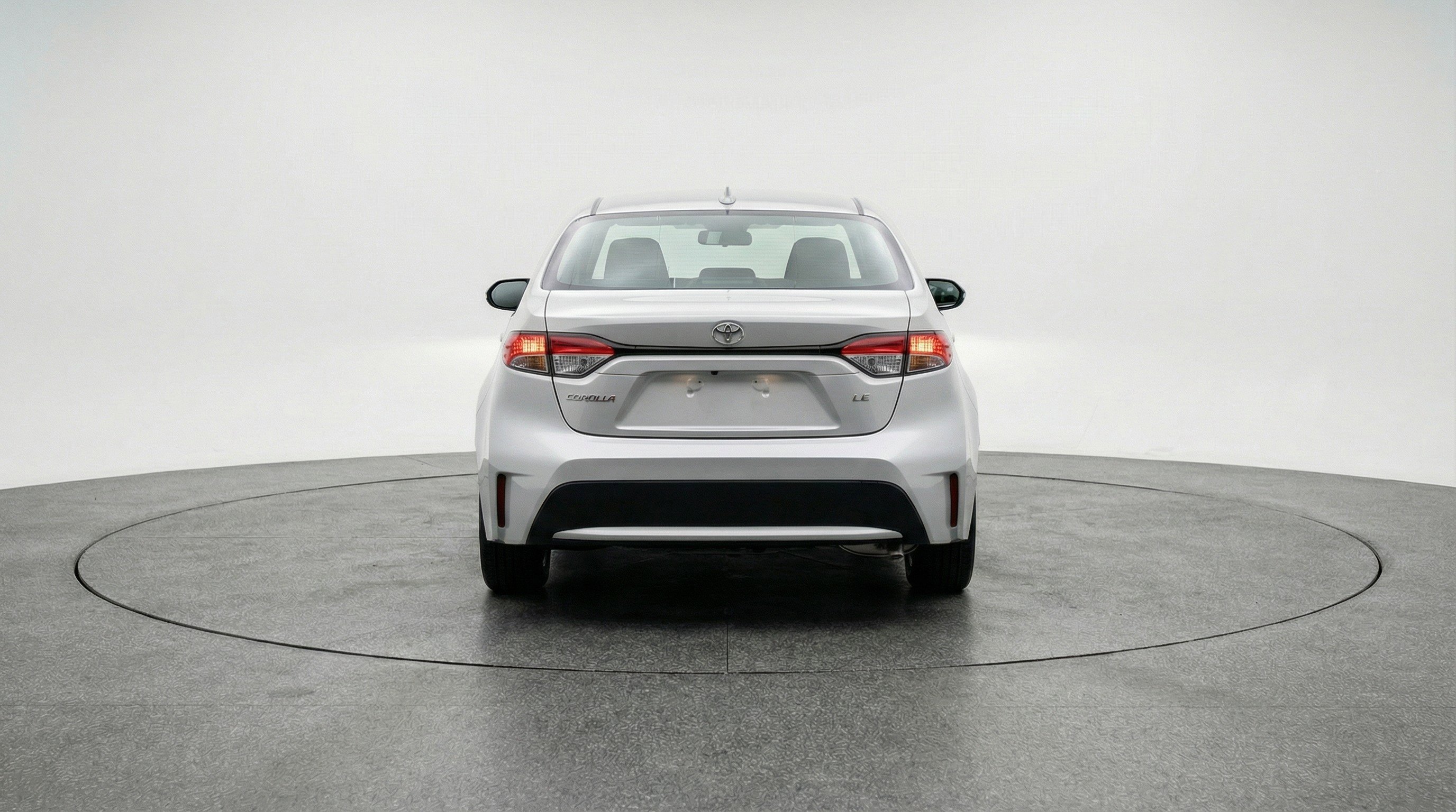 Used 2025 Toyota Corolla LE image 7