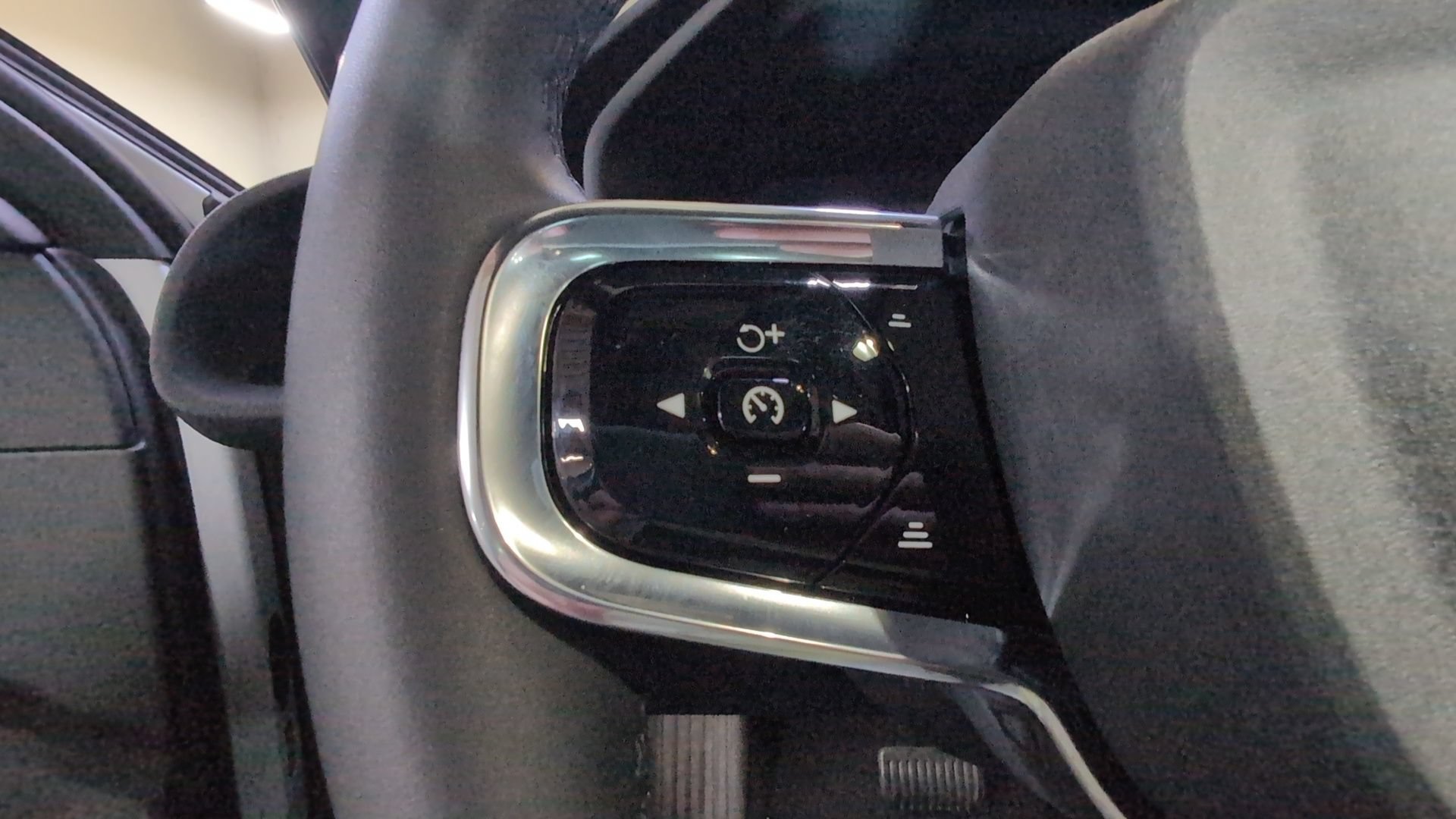 Certified 2023 Polestar Polestar 2 w/ Pilot Pack AWD/4WD image 10