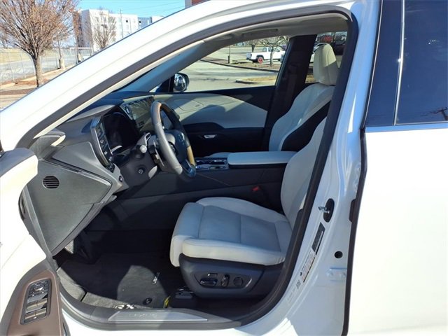 Used 2025 Lexus RX 350 FWD image 11