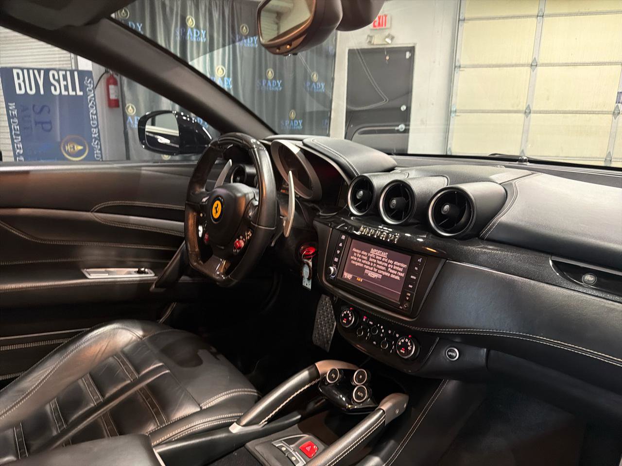 Used 2014 Ferrari FF image 28