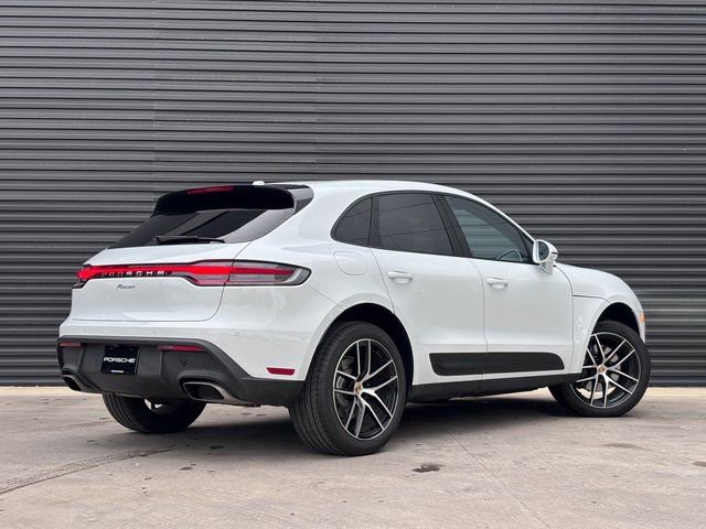 Certified 2026 Porsche Macan image 7