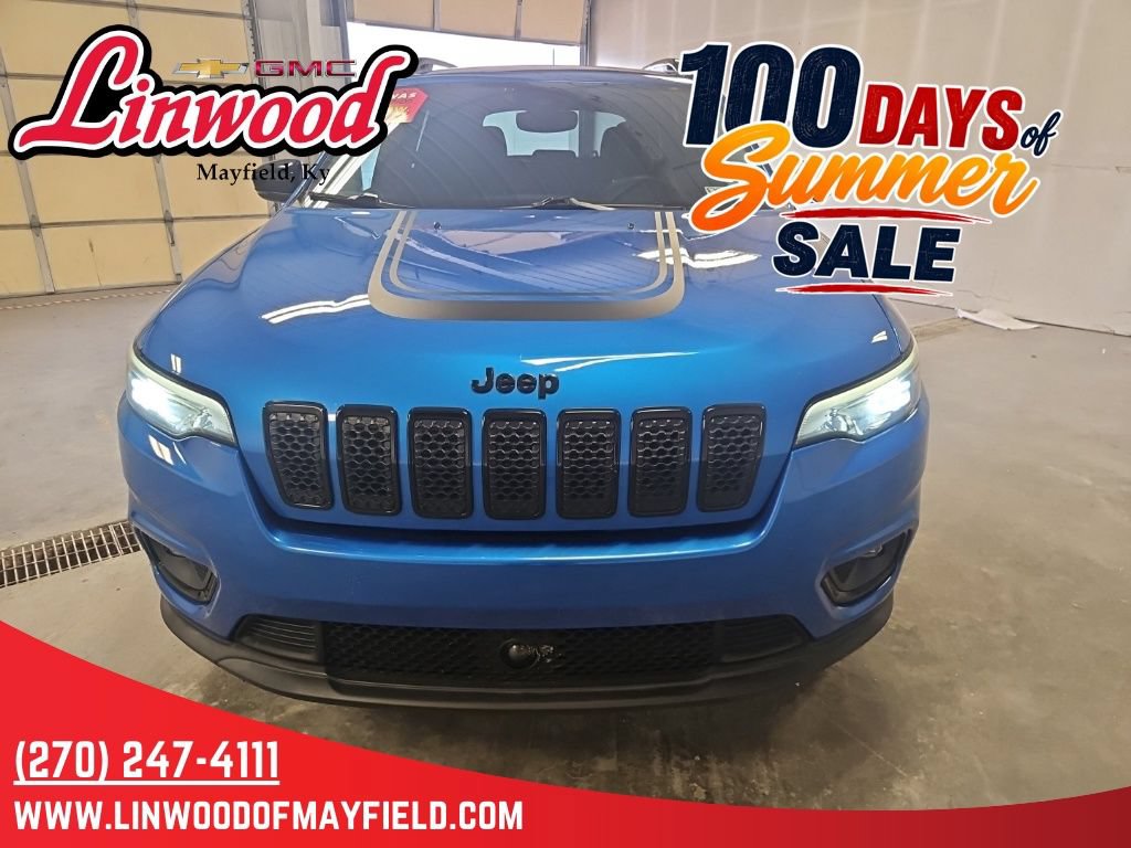 Used 2022 Jeep Cherokee Latitude AWD/4WD image 3