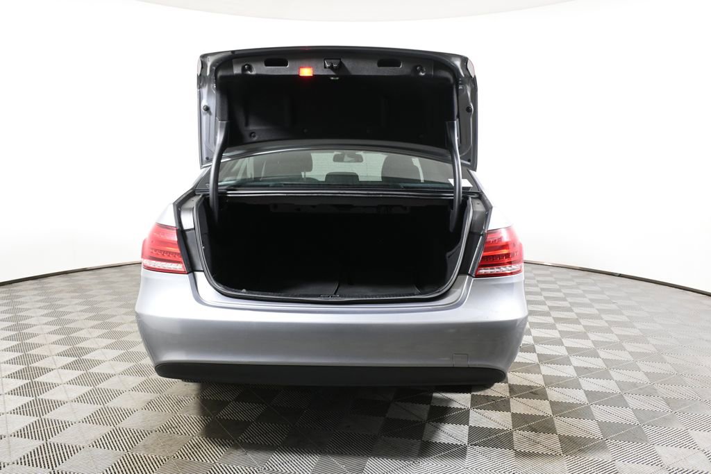 Used 2014 Mercedes-Benz E 350 4MATIC Sedan image 35
