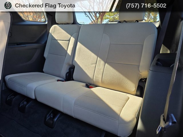 Used 2023 Chevrolet Traverse LS w/ Safety Package image 21
