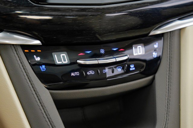 Used 2023 Cadillac XT6 Premium Luxury AWD/4WD image 28