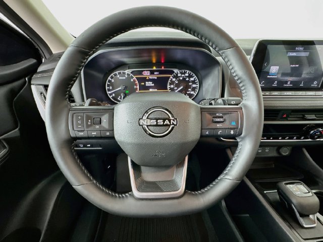 Used 2026 Nissan Rogue Dark Armor AWD/4WD image 15