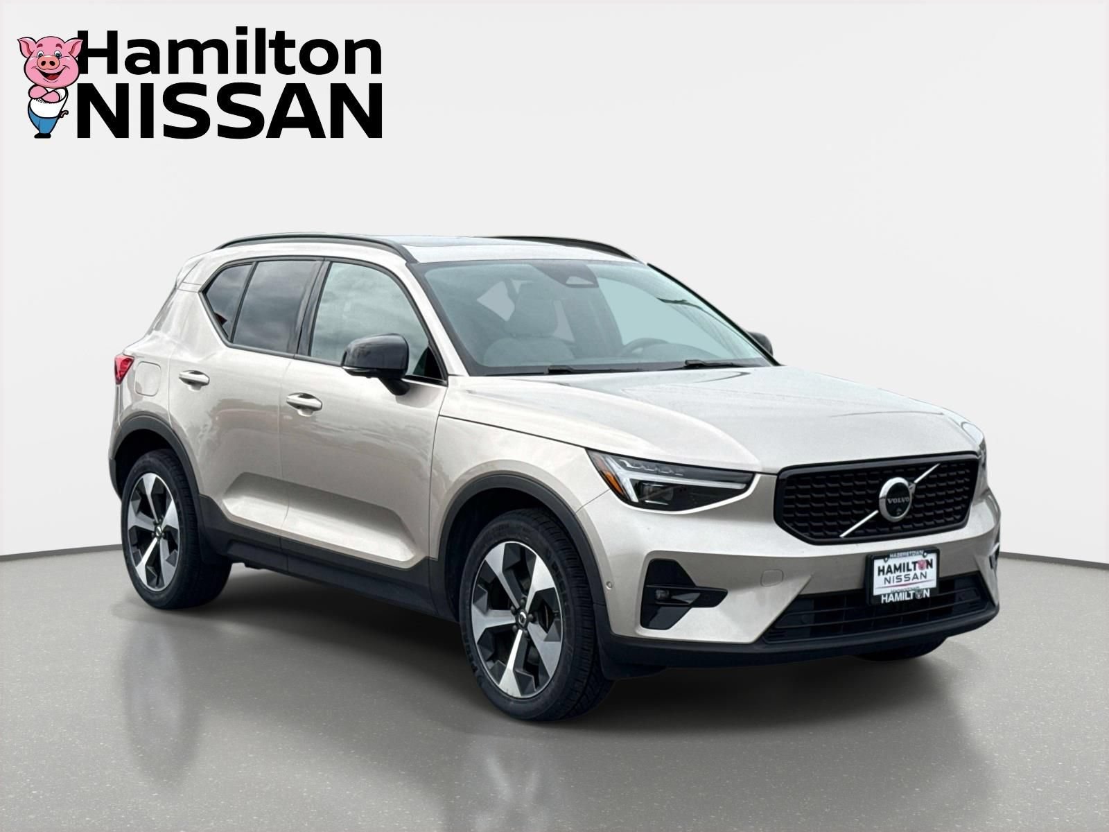 Used 2024 Volvo XC40 B5 Plus w/ Protection Package Premier