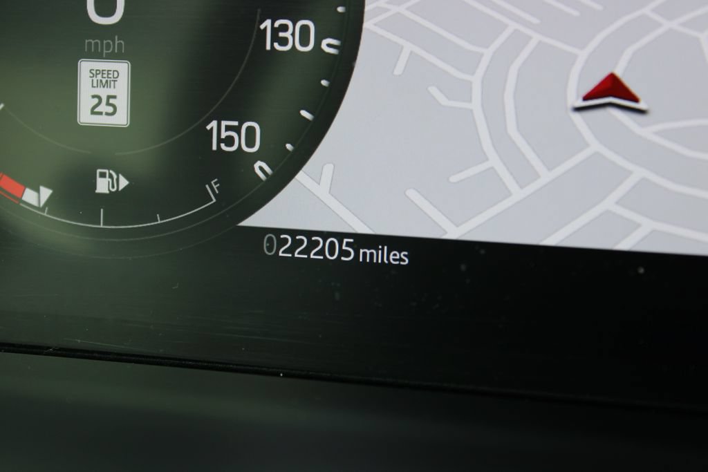 Certified 2024 Land Rover Defender 130 X-Dynamic SE AWD/4WD image 12