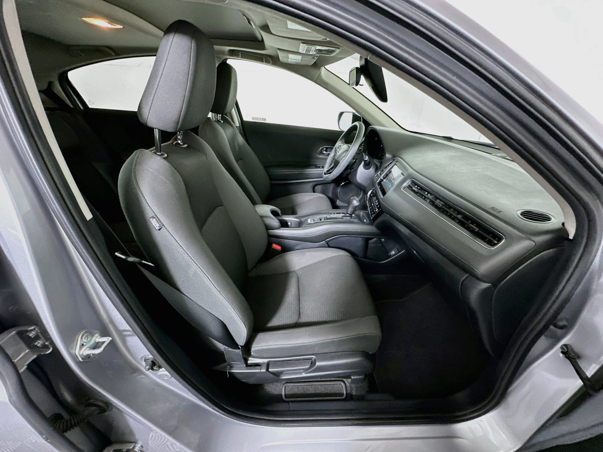 Used 2022 Honda HR-V EX image 31