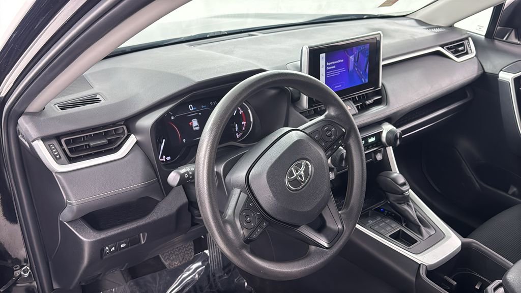 Used 2024 Toyota RAV4 LE image 34