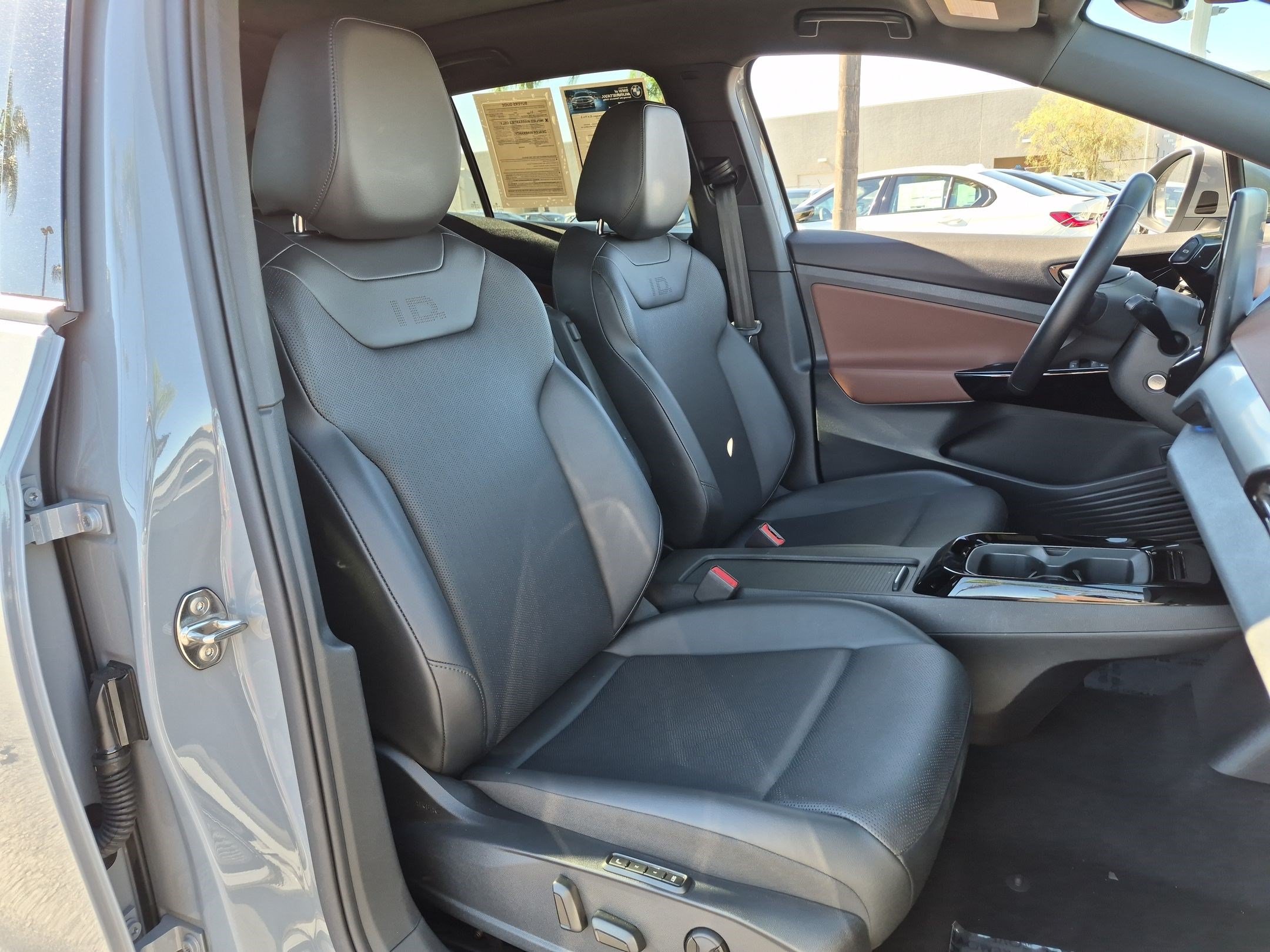 Used 2021 Volkswagen ID.4 Pro S RWD image 33
