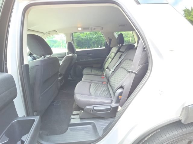 Used 2022 Nissan Pathfinder S FWD image 32